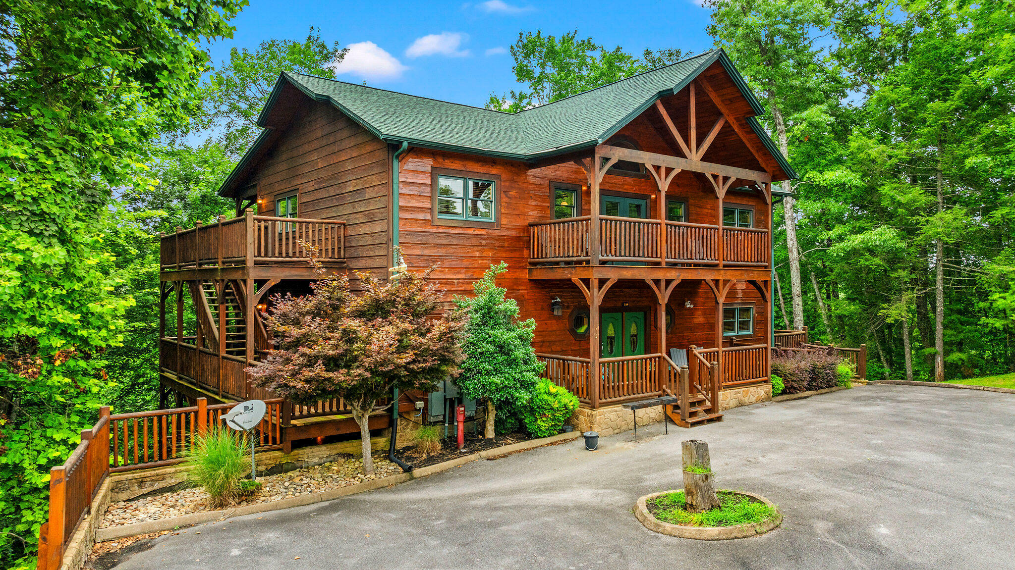Property Photo: 319 Poplar Point Way TN 37738