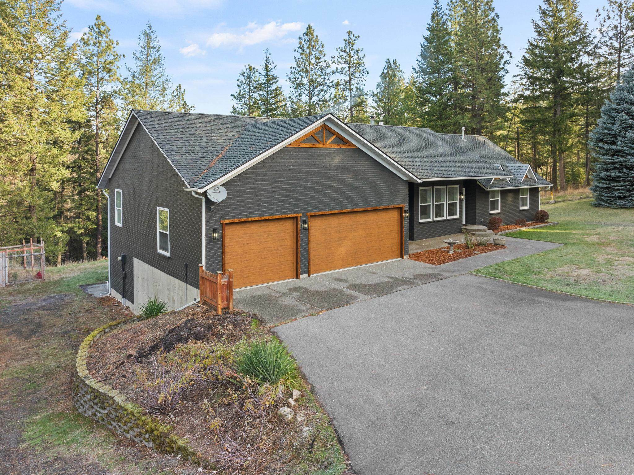 Property Photo:  5523 S SR 27 Hwy  WA 99206 