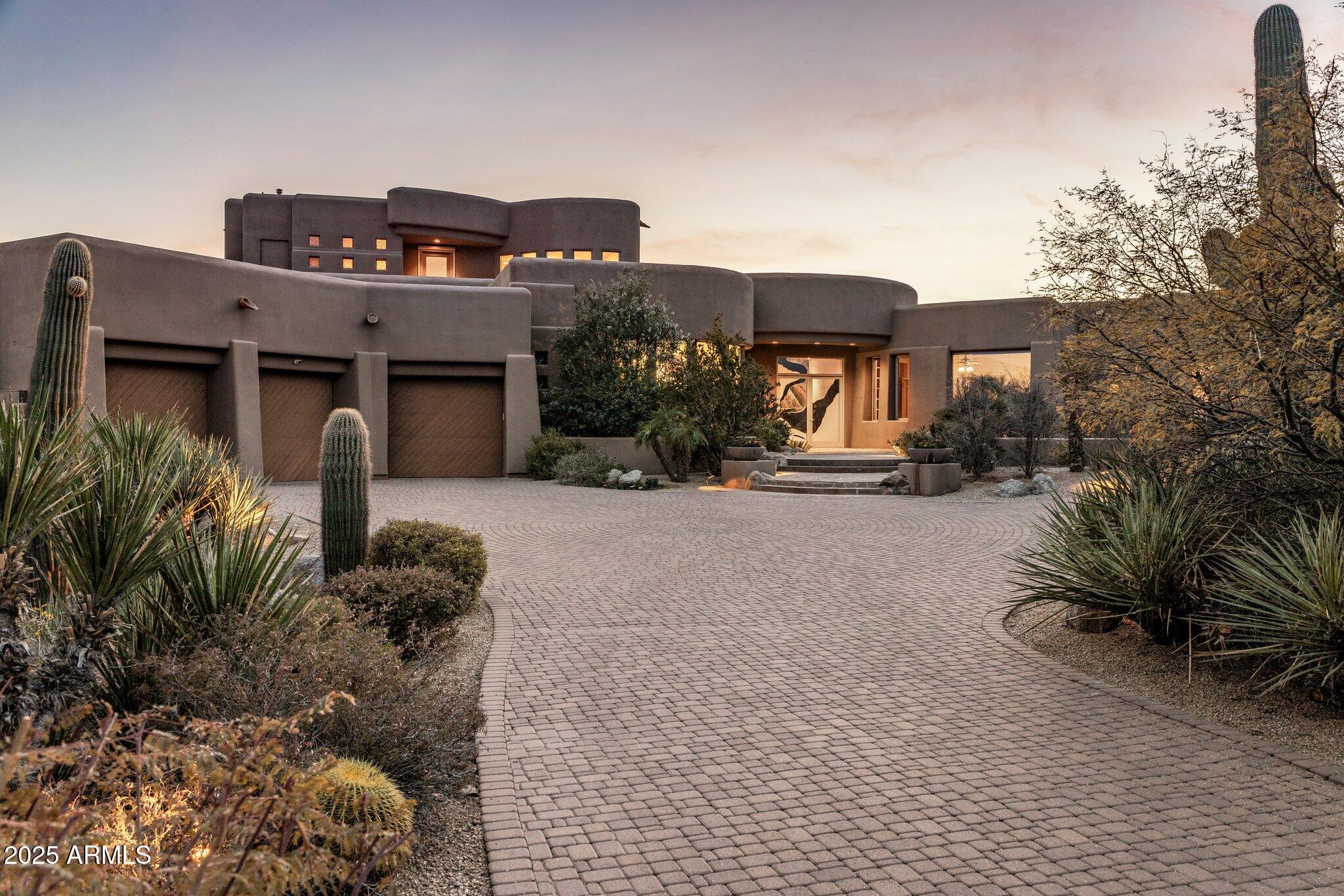 Property Photo: 11077 E Cinder Cone Trail AZ 85262