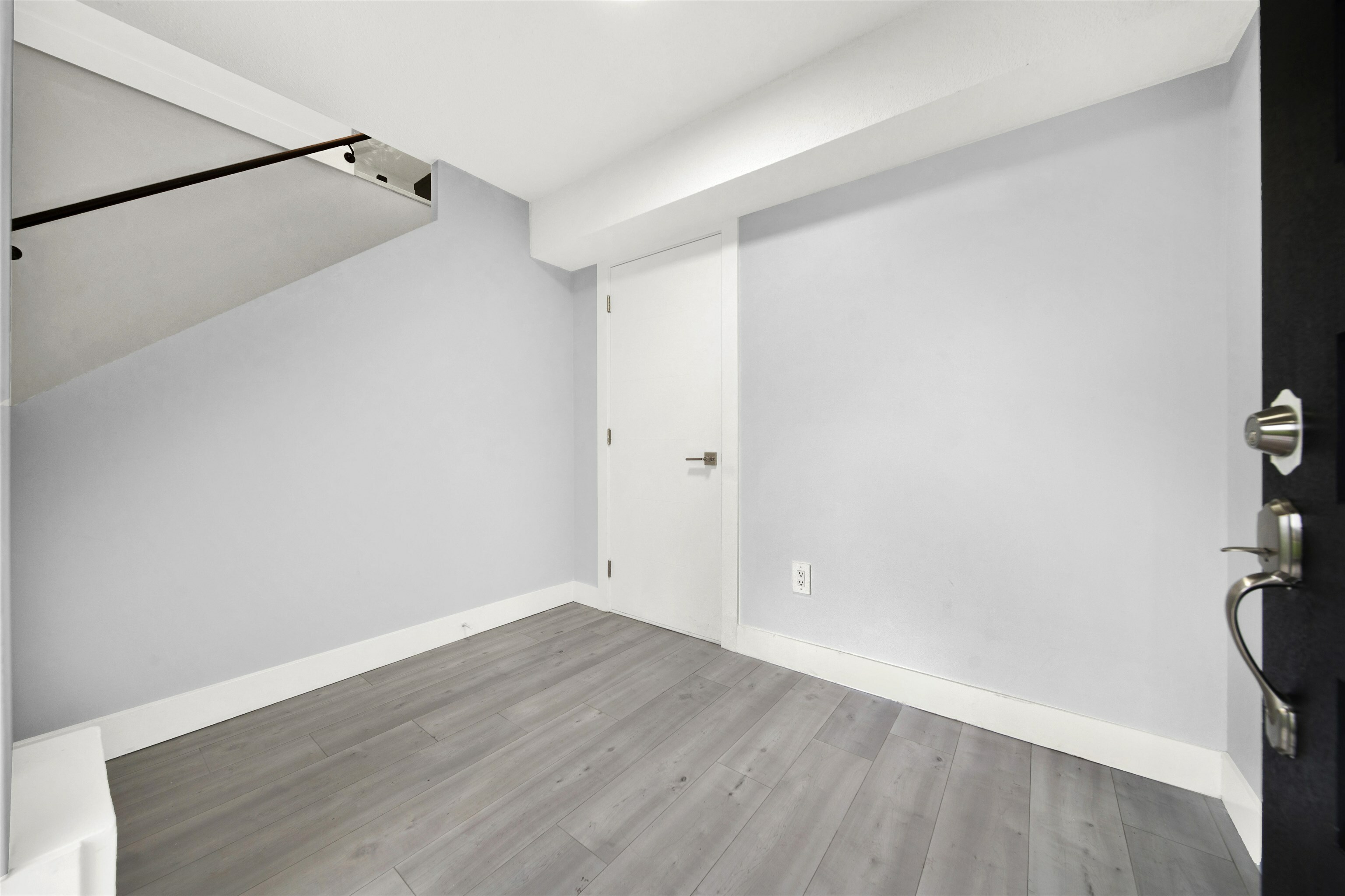 Property Photo:  1752 55 Street  BC V4M 3K8 