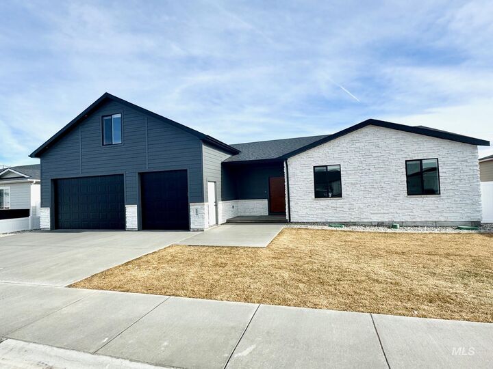 820 Salmon Drive  Heyburn ID 83336 photo