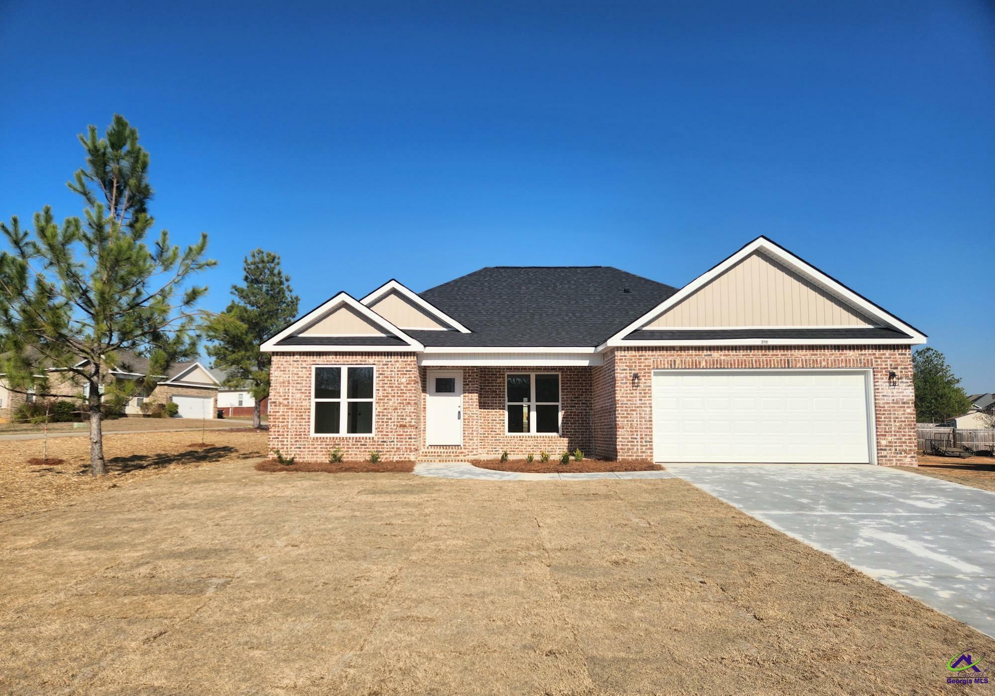 Property Photo: 216 Christine Circle GA 31069