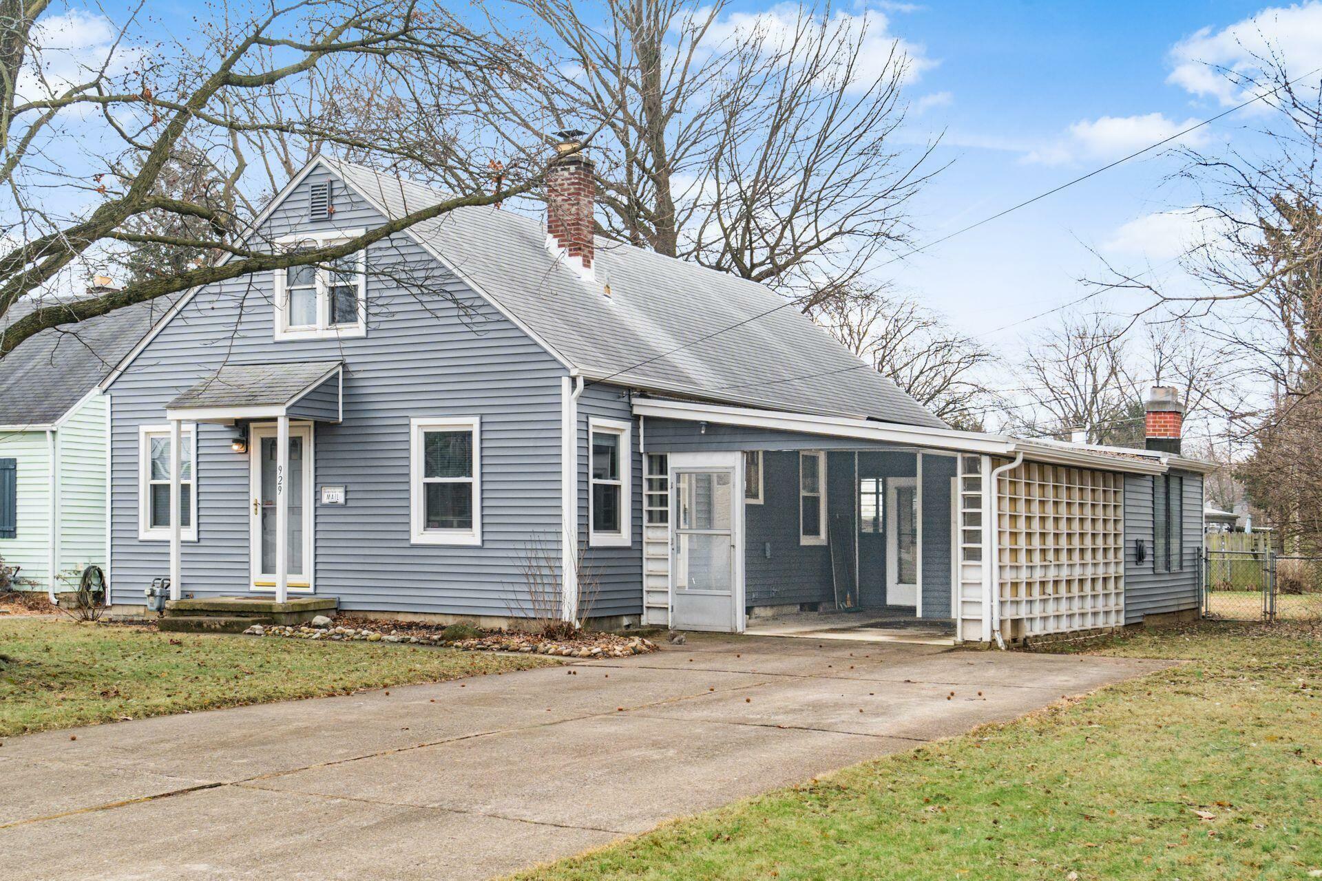 Property Photo:  929 W 11th Avenue  OH 43212 