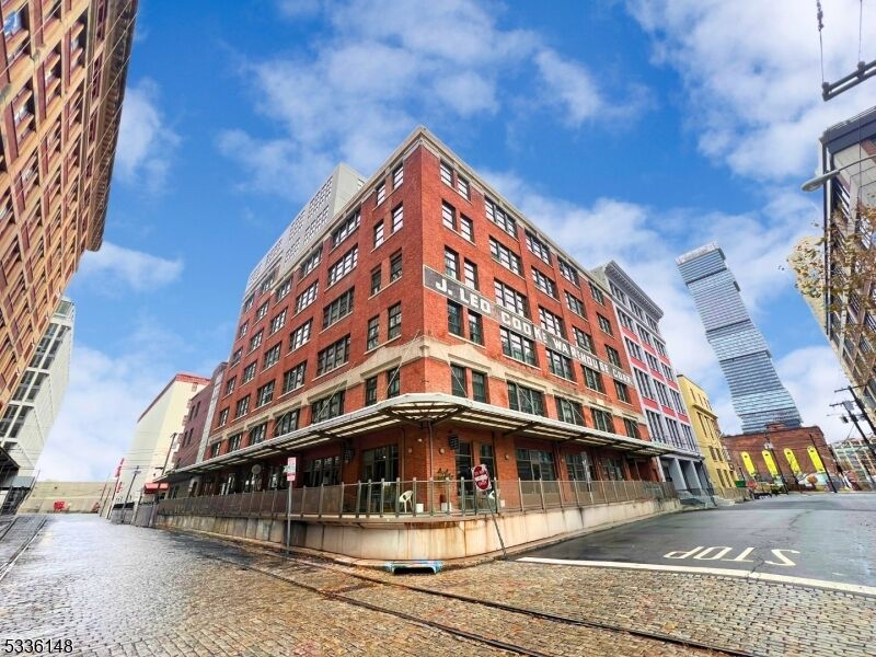 Property Photo:  140 Bay St 4J  NJ 07302 