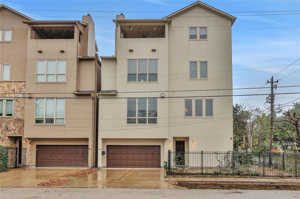 Property Photo: 817 Reinerman Street TX 77007