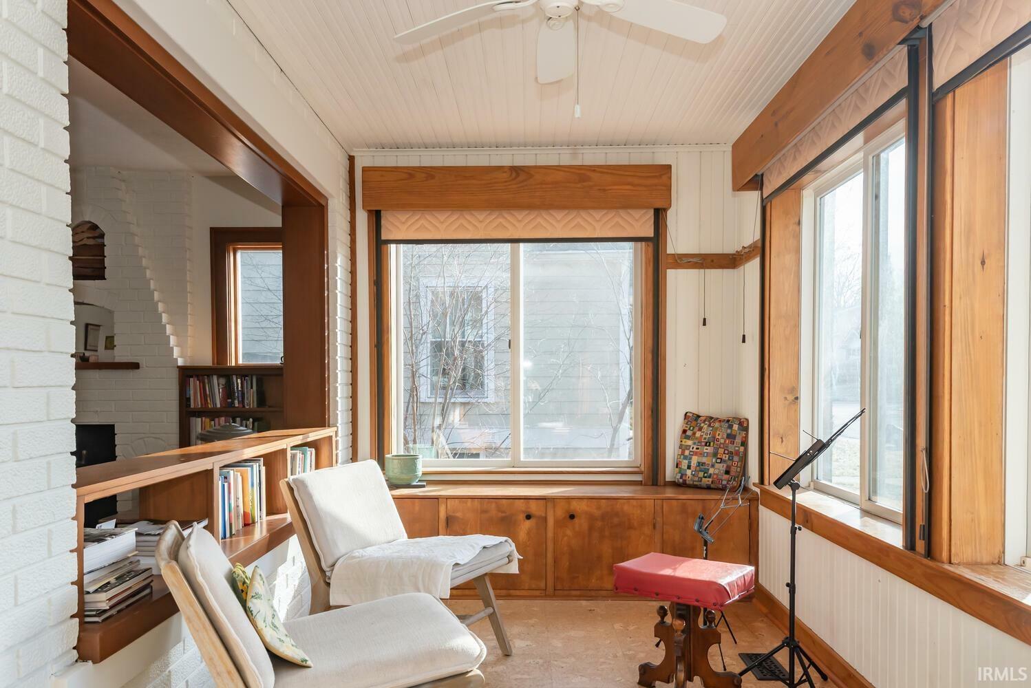 Property Photo: 1113 E Wylie Street IN 47401