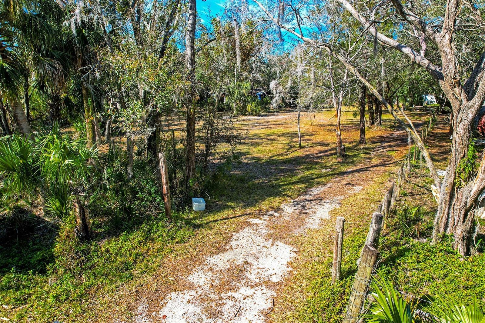 Property Photo:  12533 Four Wheel Drive  FL 33635 