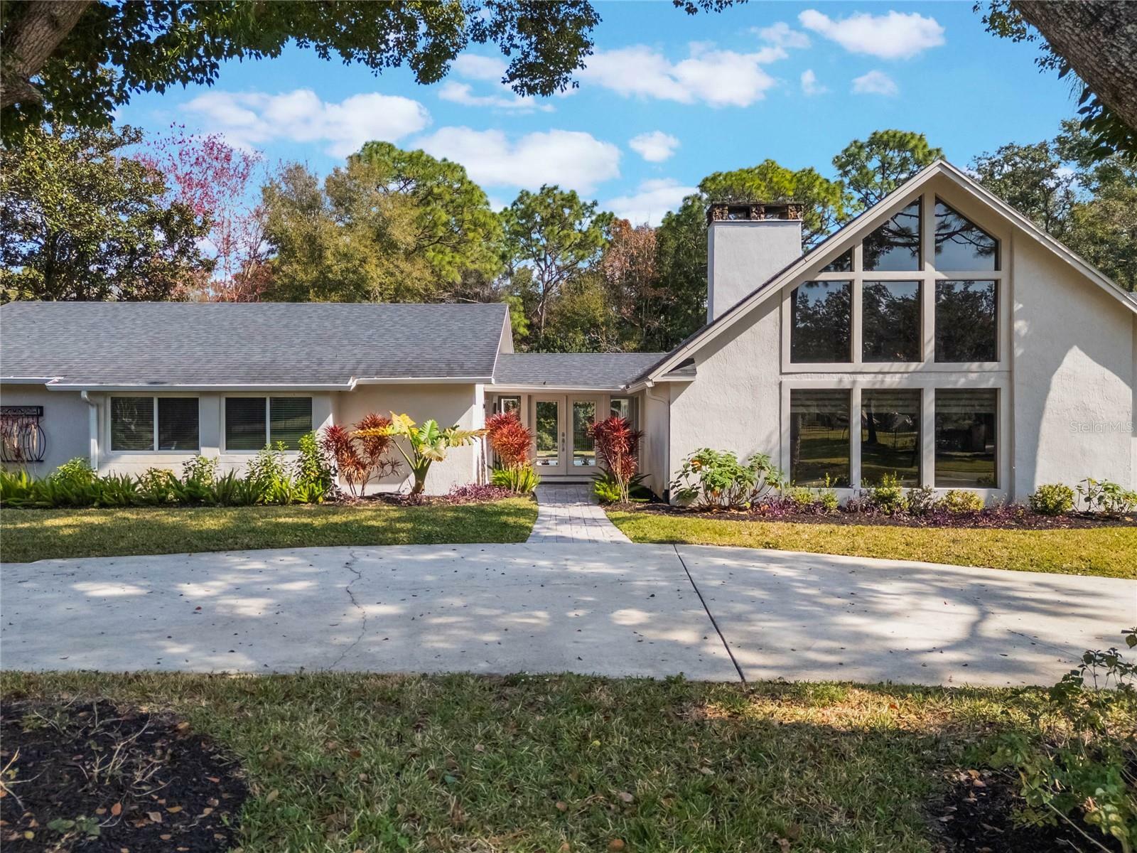 Property Photo: 601 Sweetwater Club Boulevard FL 32779