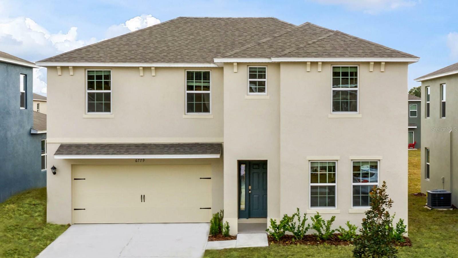 Property Photo: 4601 Boxwood Way FL 32757