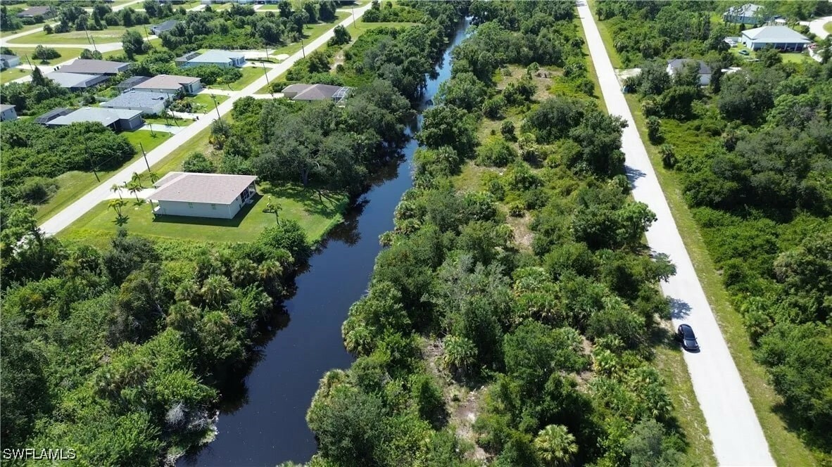 Property Photo:  12507 Sunniland Avenue  FL 33981 