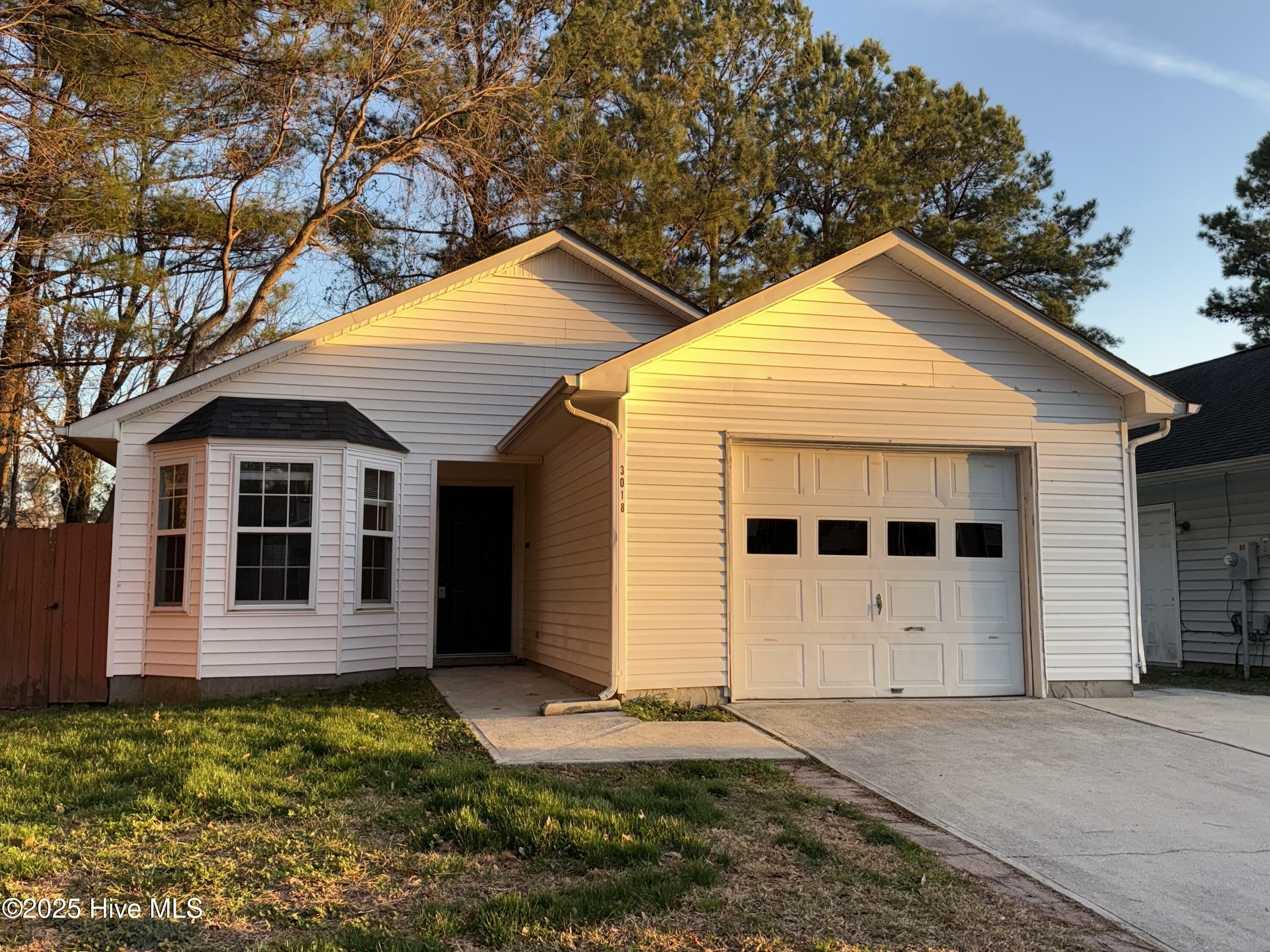 Property Photo:  3018 Derby Run Road  NC 28546 