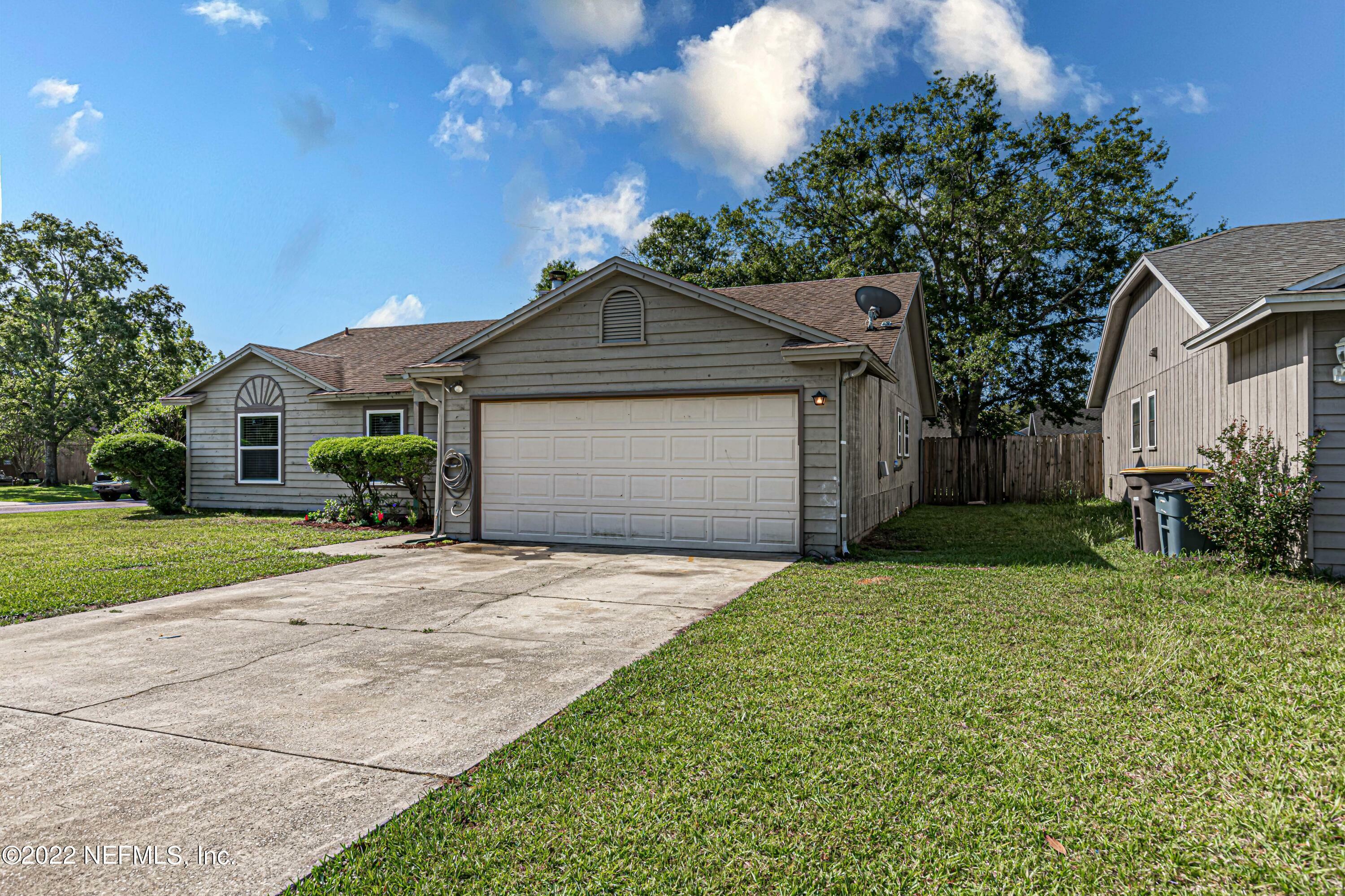 Property Photo:  8516 Bending Branch Court  FL 32244 