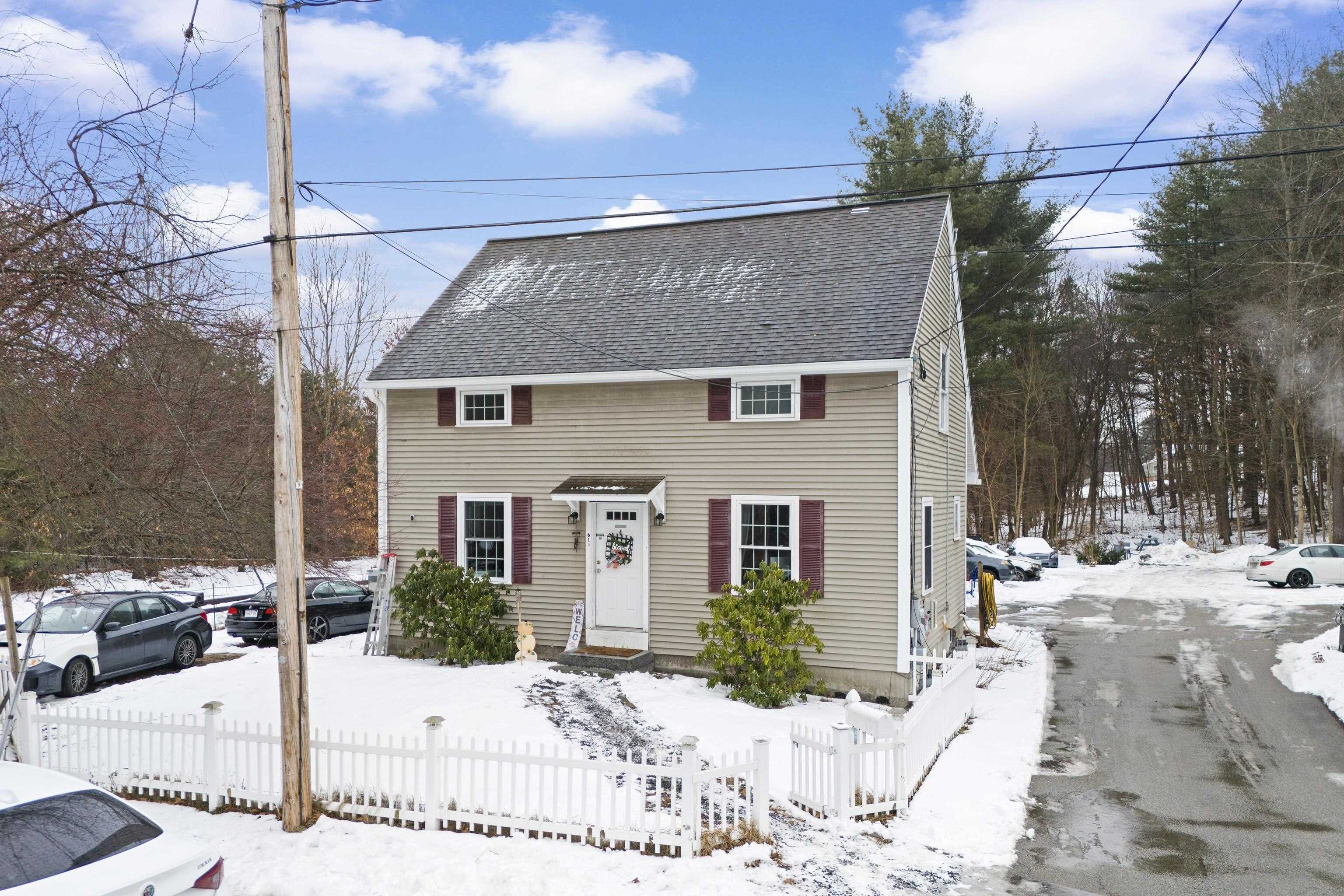 Property Photo:  61 Pennichuck Street  NH 03064 