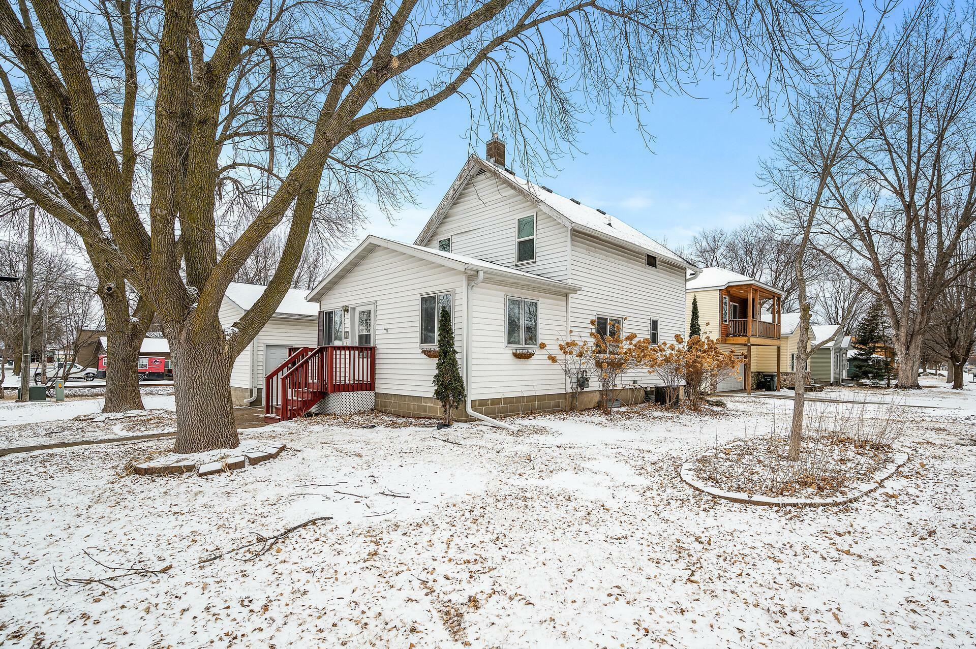 Property Photo:  1229 McLeod Avenue N  MN 55336 