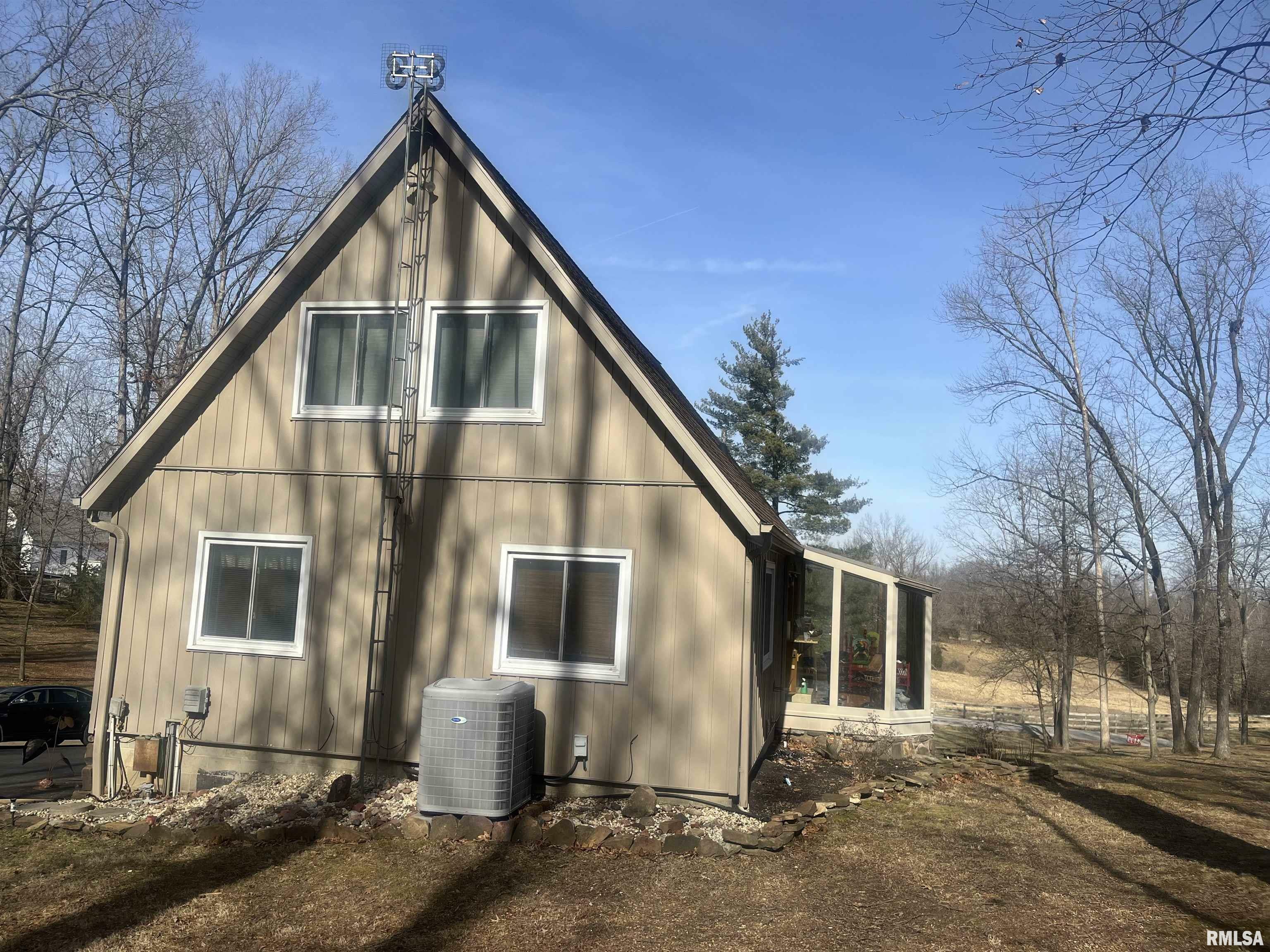 Property Photo:  724 Drury Road  IL 62902 