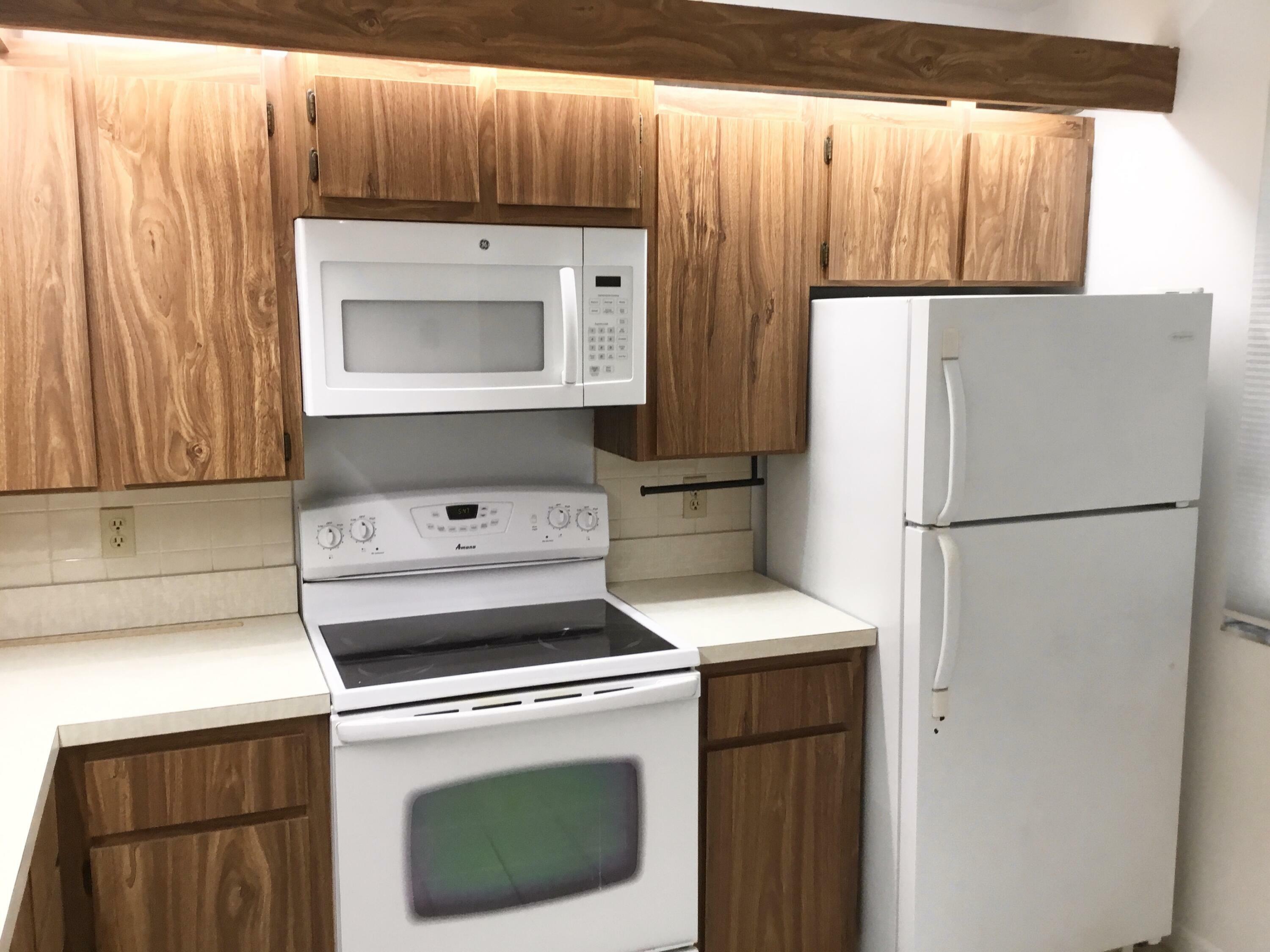 Property Photo: 3636 Whitehall Drive 101 FL 33401