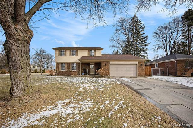 Property Photo:  42530 Malbeck Drive  MI 48314 