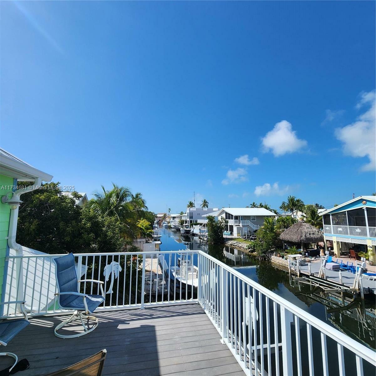 Property Photo: 109 S Layton Dr FL 33001