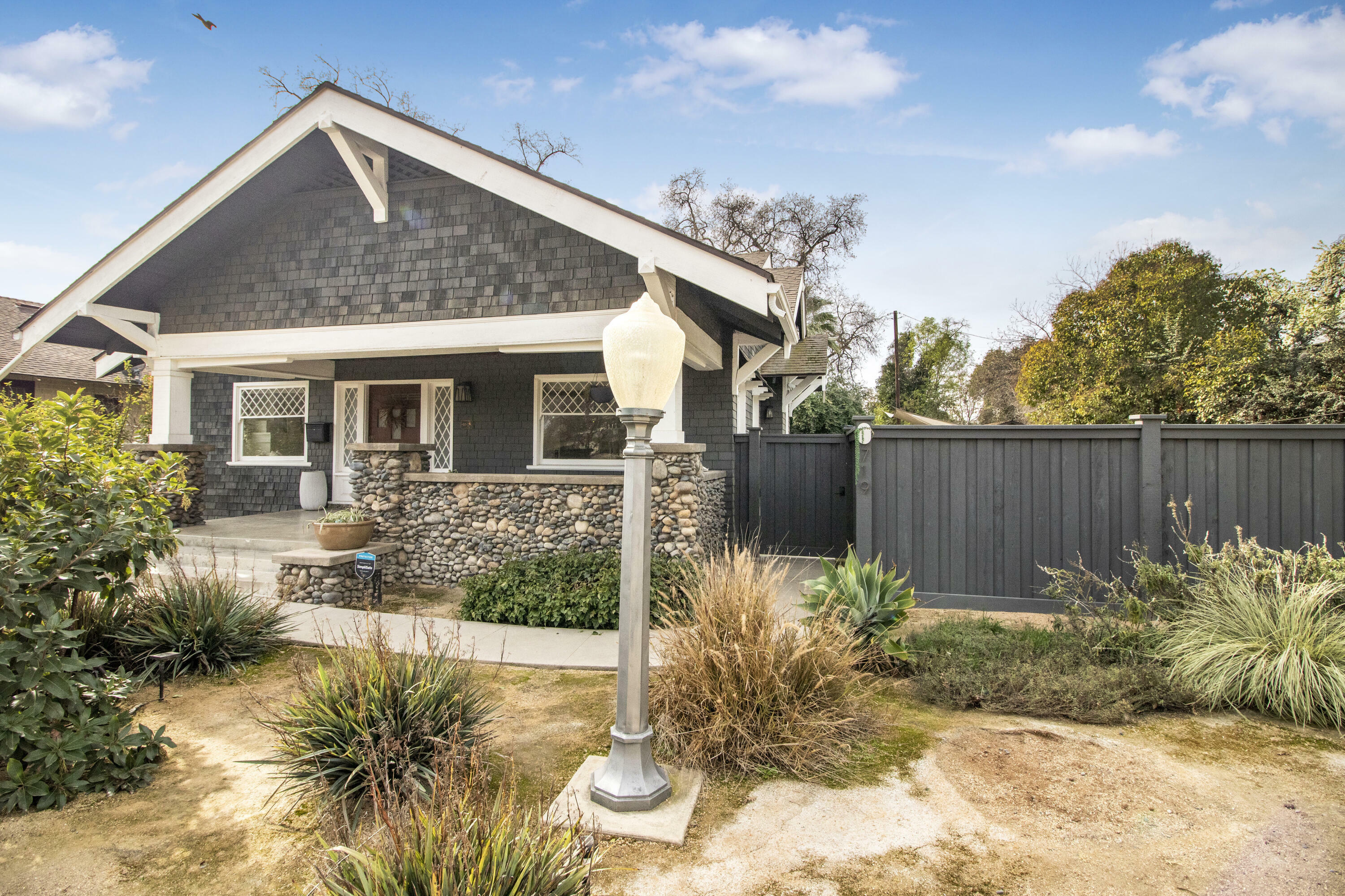 Property Photo:  719 N Highland Street  CA 93291 