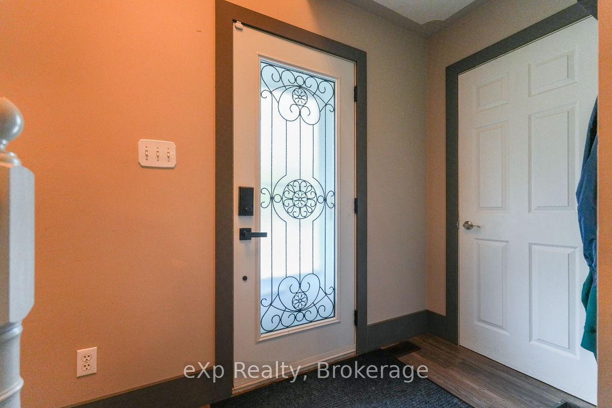 Property Photo: 525 19th Street W ON N4K 6X4