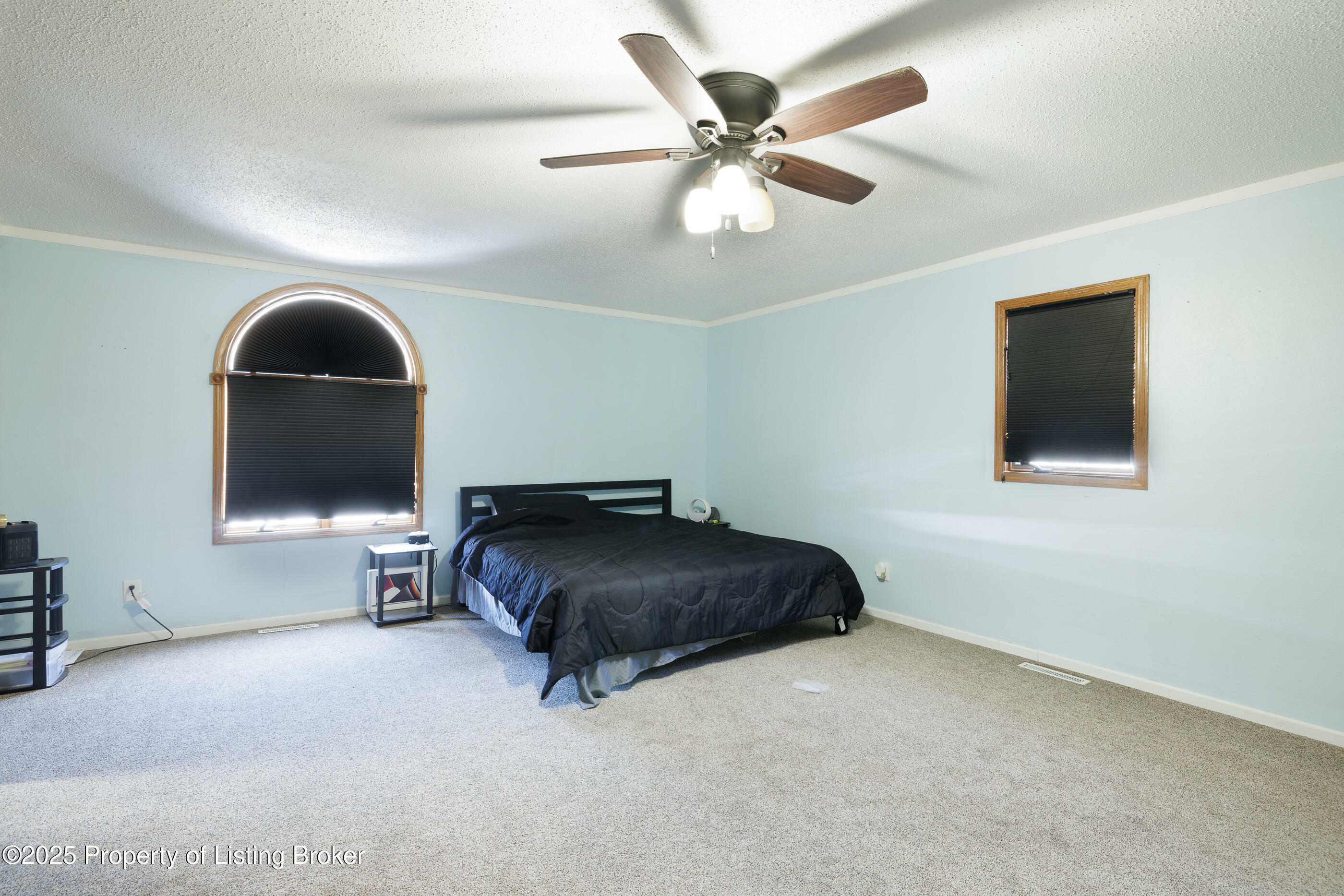 Property Photo:  1608 1st Avenue E  ND 58601 