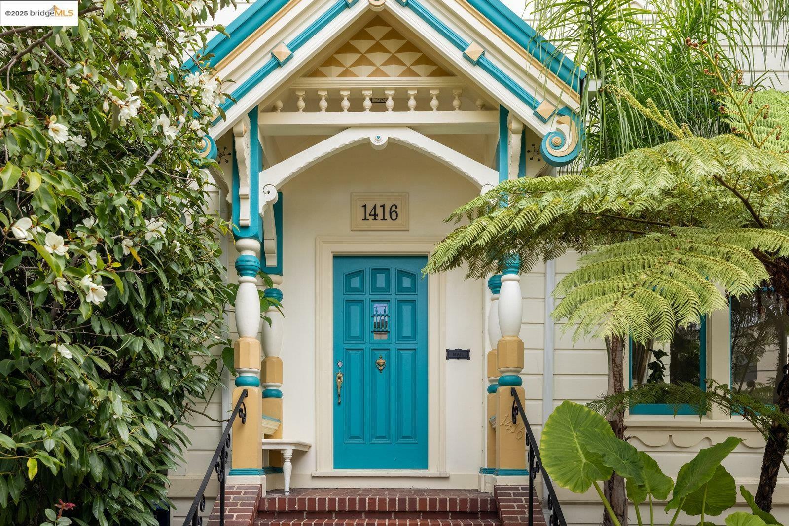 Property Photo:  1416 Broadway  CA 94501 