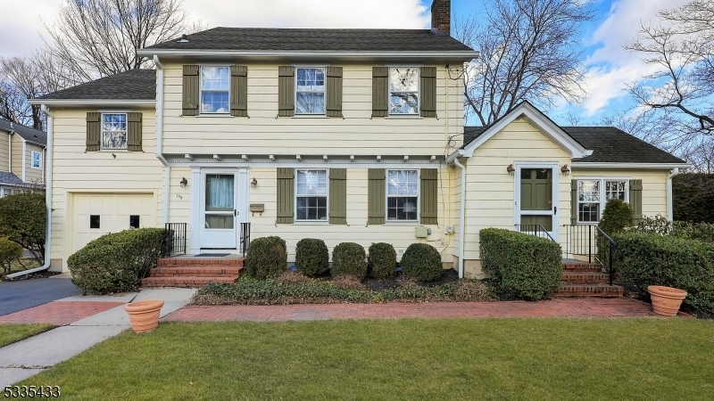 Property Photo:  102 Jefferson Ave  NJ 07090 