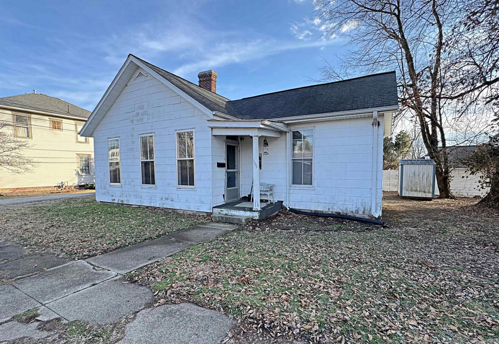 Property Photo:  803 E Walnut Street  IN 47501 