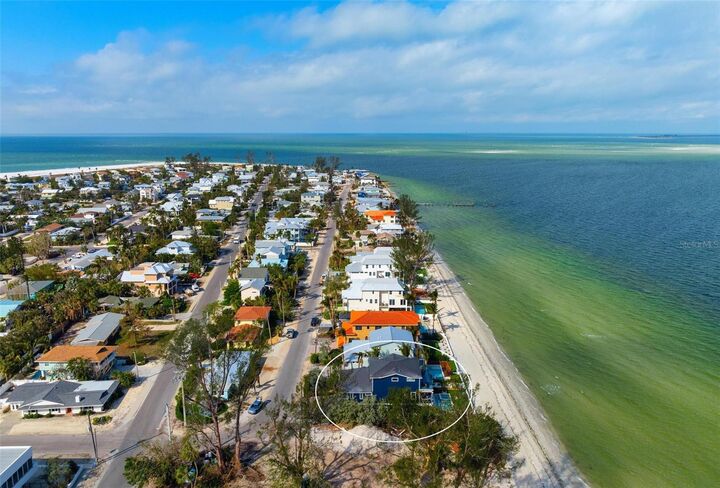 Property Photo:  915 N Shore Drive  FL 34216 