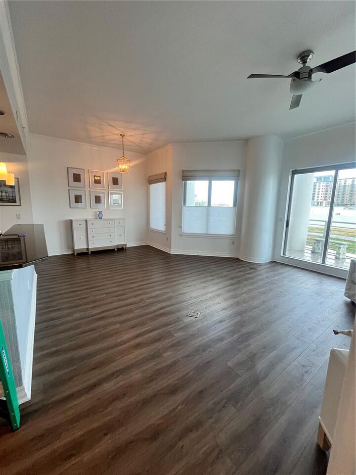 Property Photo:  1209 E Cumberland Avenue 505  FL 33602 