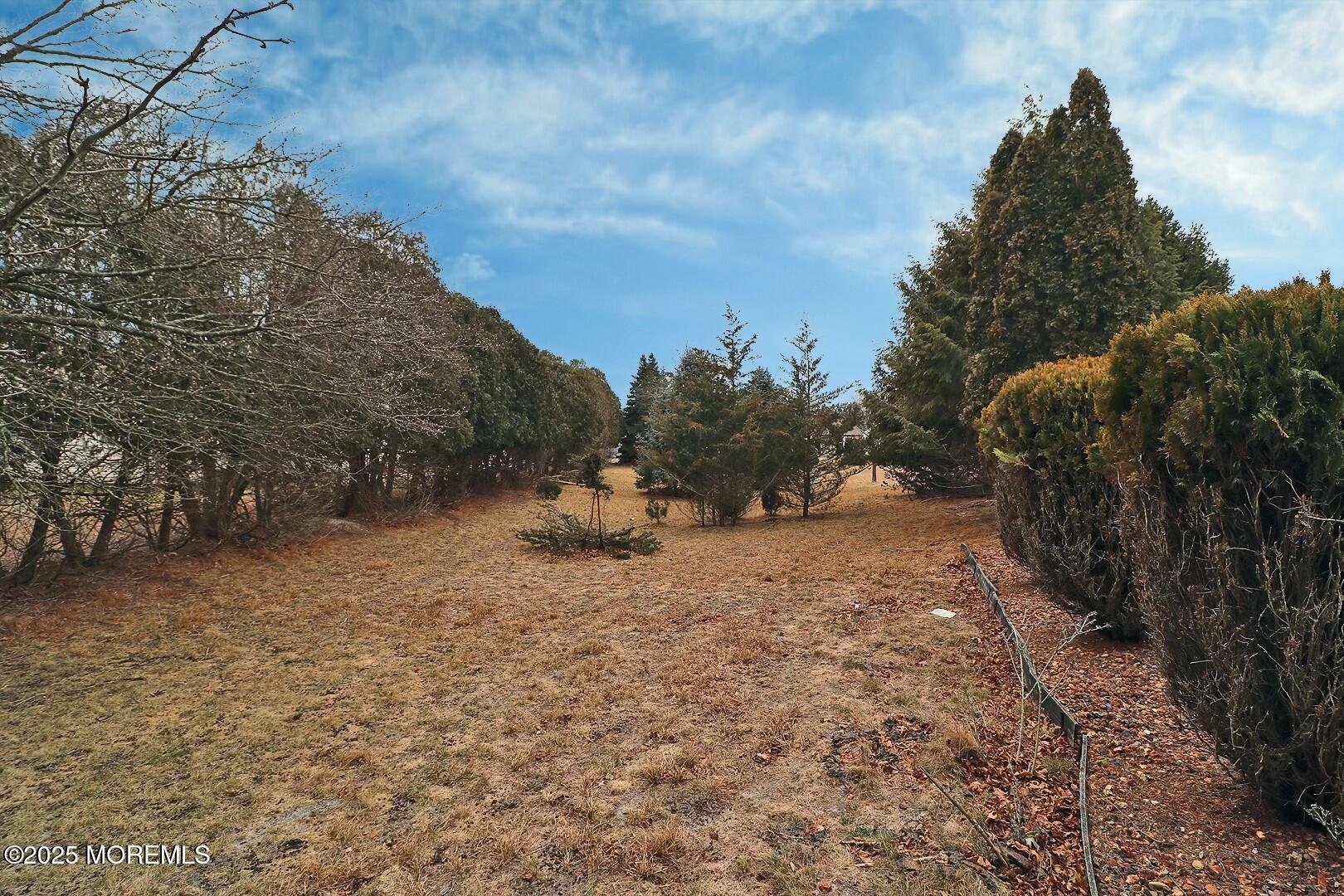 Property Photo:  4 Jericho Road  NJ 08757 