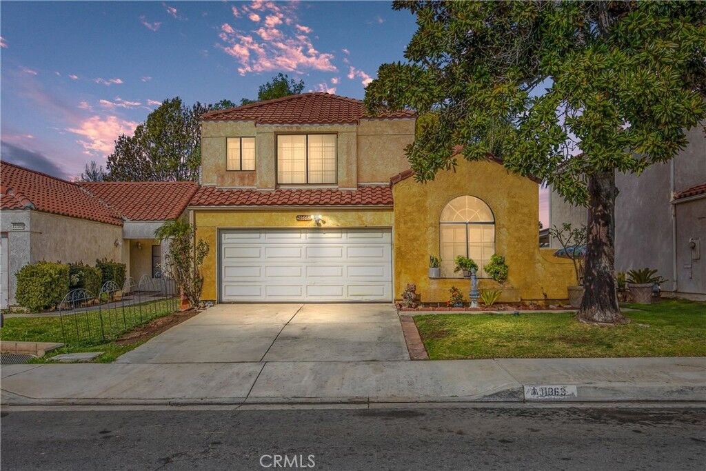 Property Photo:  11363 Discovery Way  CA 92503 