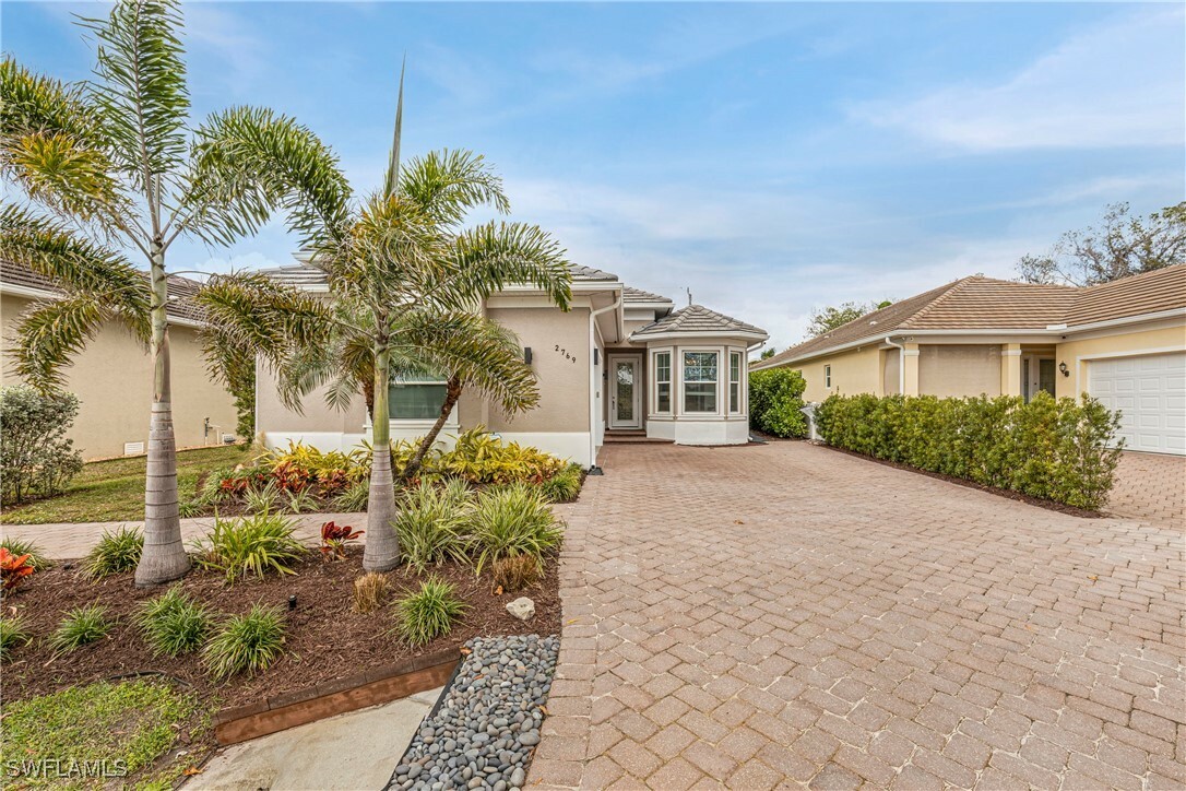 Property Photo:  2769 Linda Drive  FL 34112 