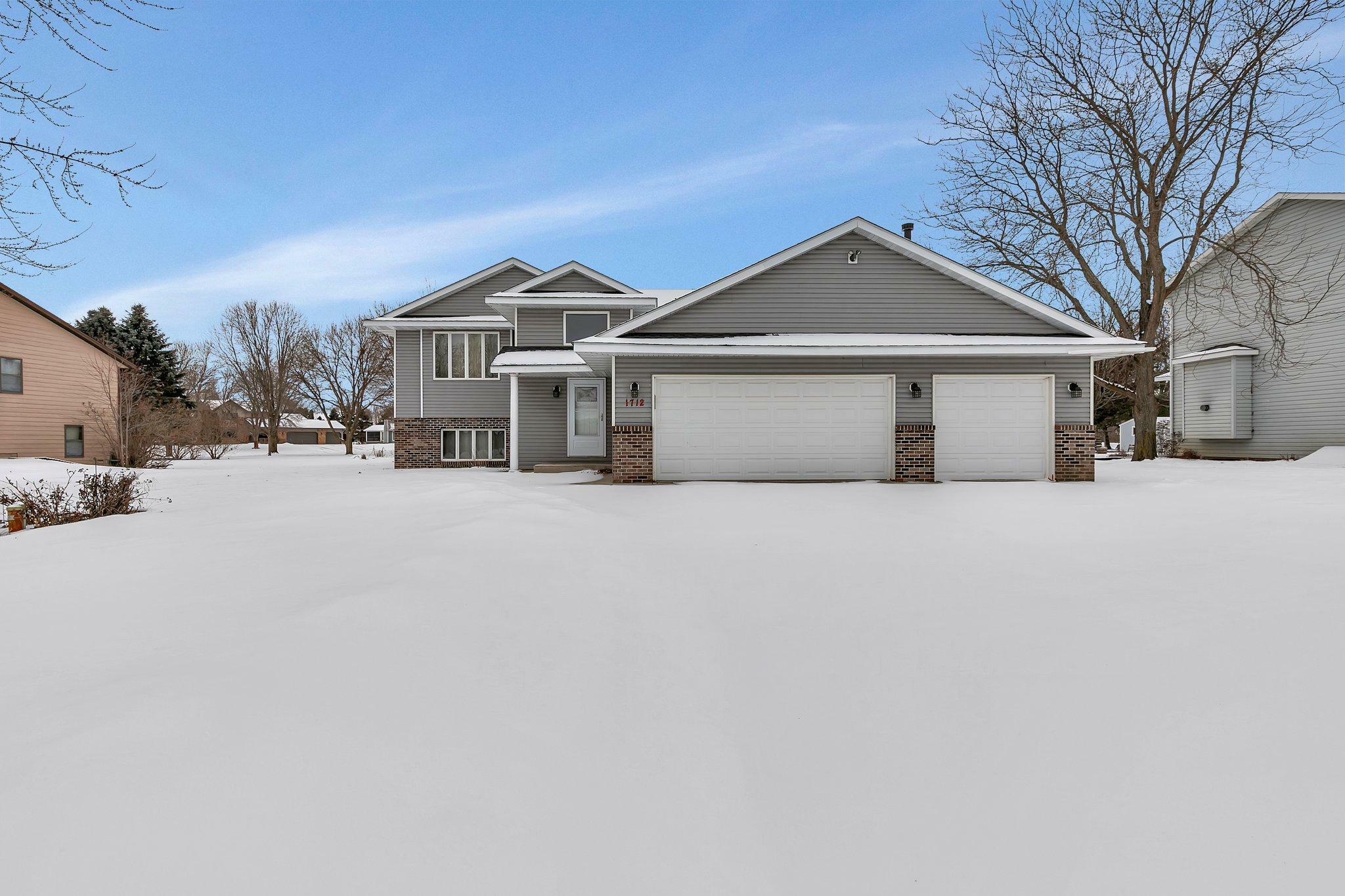 Property Photo:  1712 Casselberry Road  MN 56303 