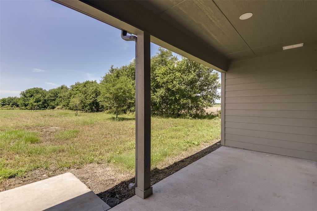 Property Photo:  217 Davenport  TX 76651 