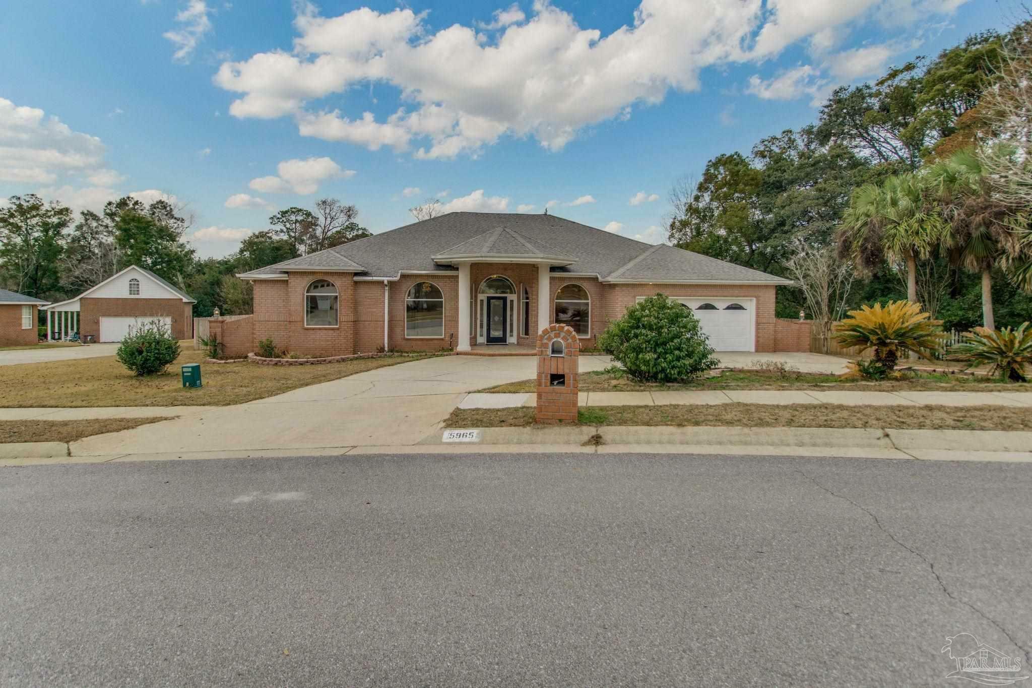 Property Photo:  5965 Creek Side Cir  FL 32504 