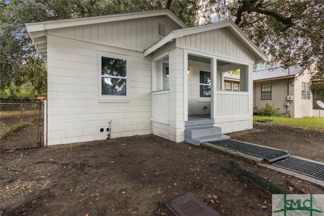 Property Photo:  414 Gould Street  GA 31405 