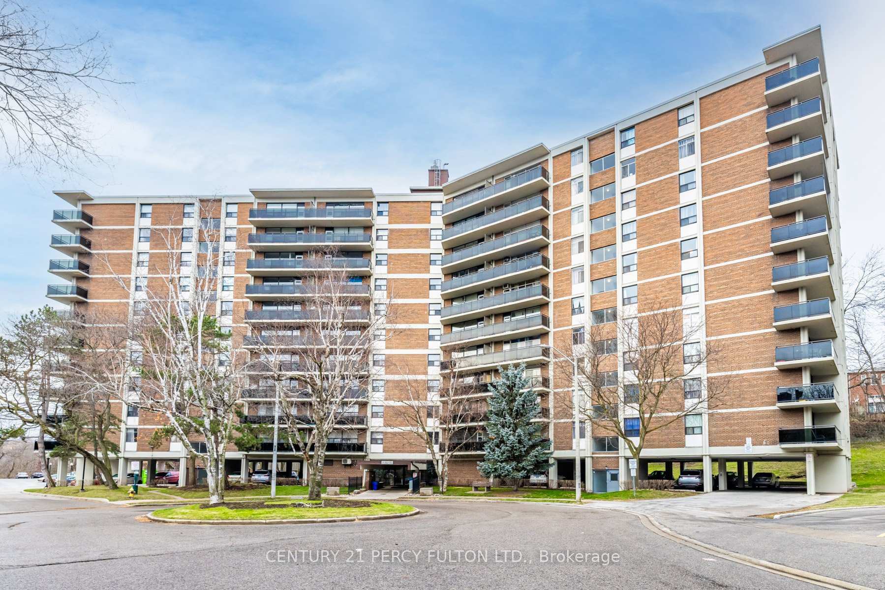 Photo de la propriété: 8 Park Vista Drive 201 ON M4B 1A3