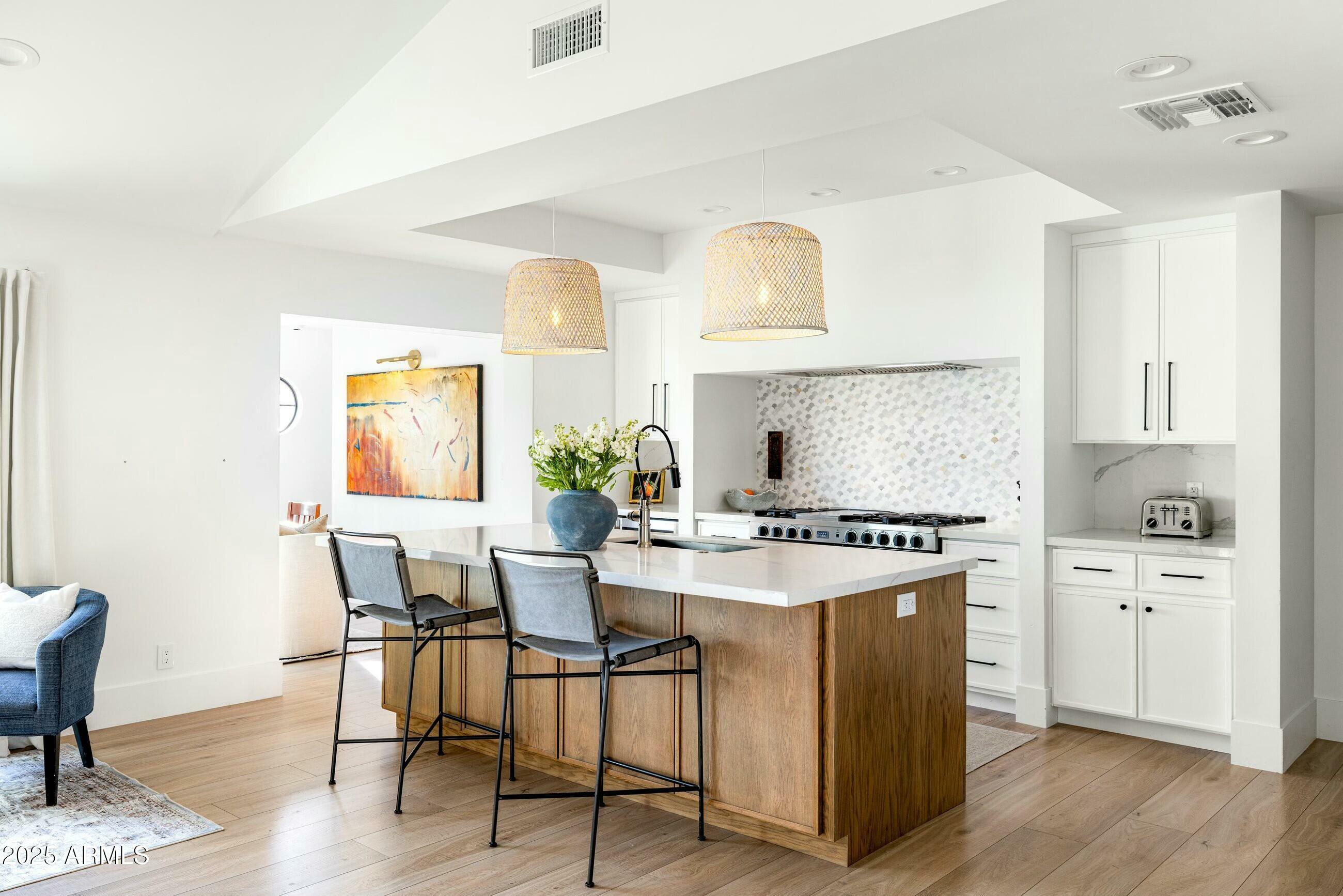 Property Photo: 3640 E Fairmount Avenue AZ 85018