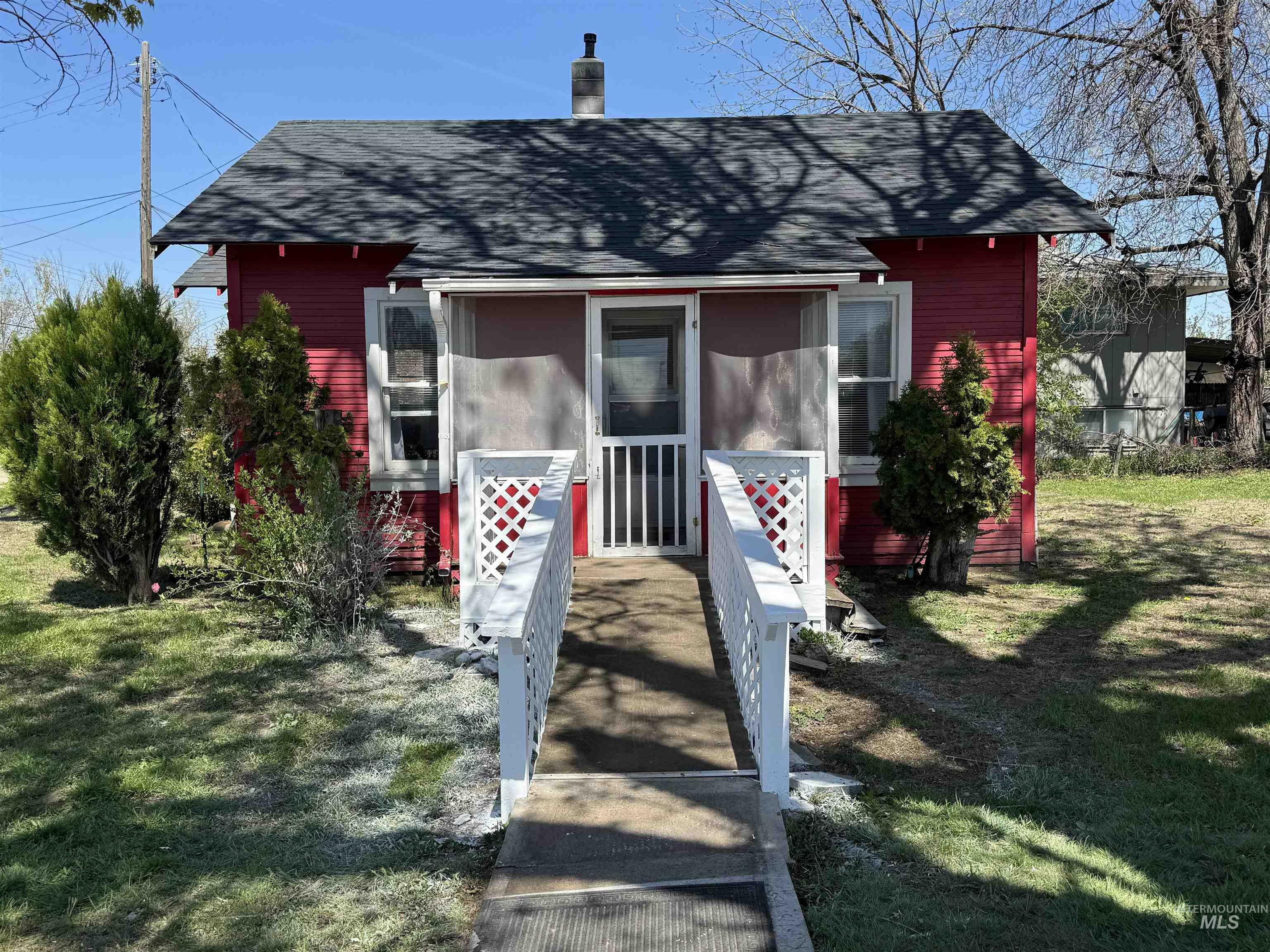 Property Photo:  10940 W 1st St  ID 83669-9999 