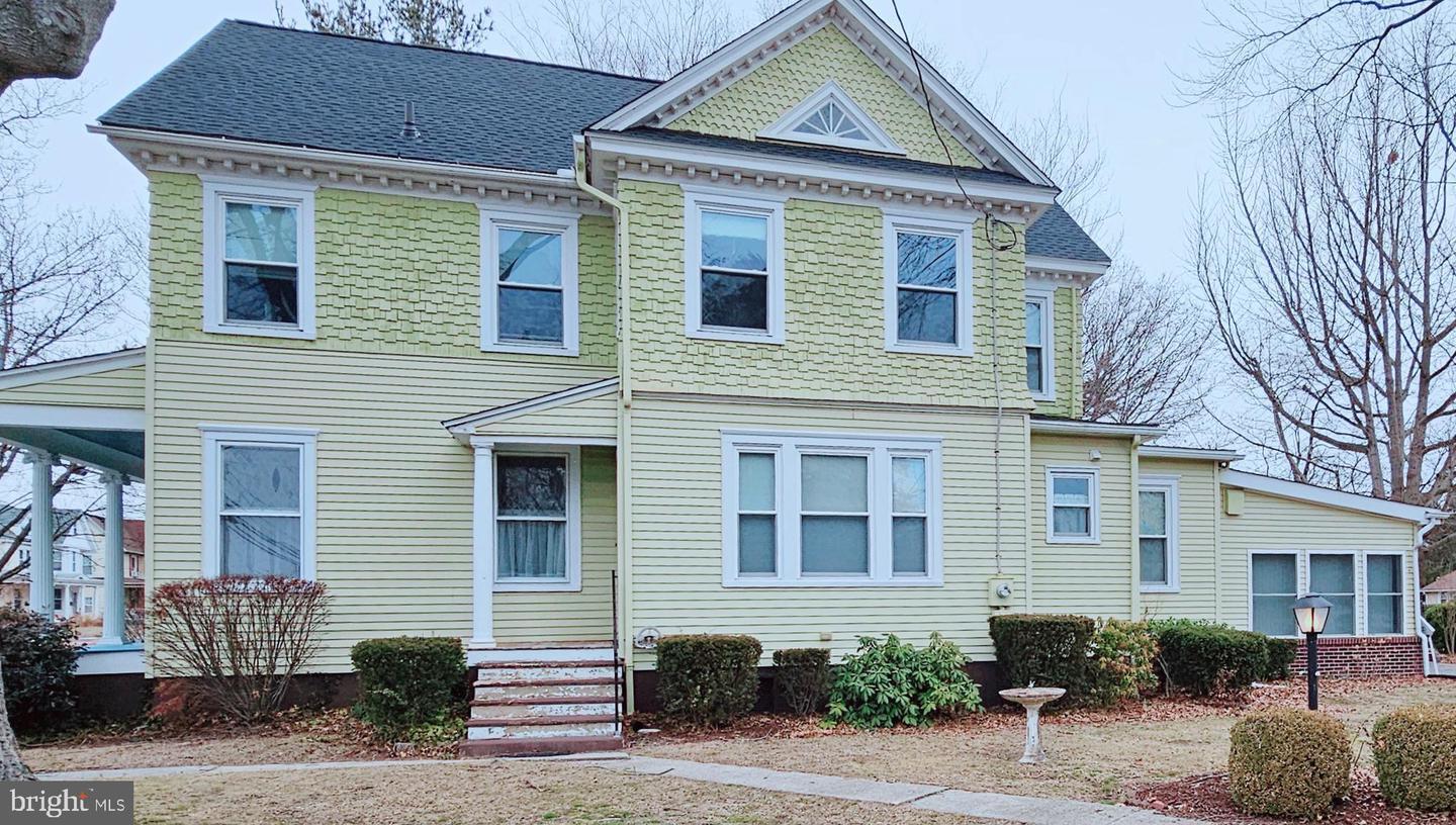 Property Photo: 321 S Walnut Street DE 19963