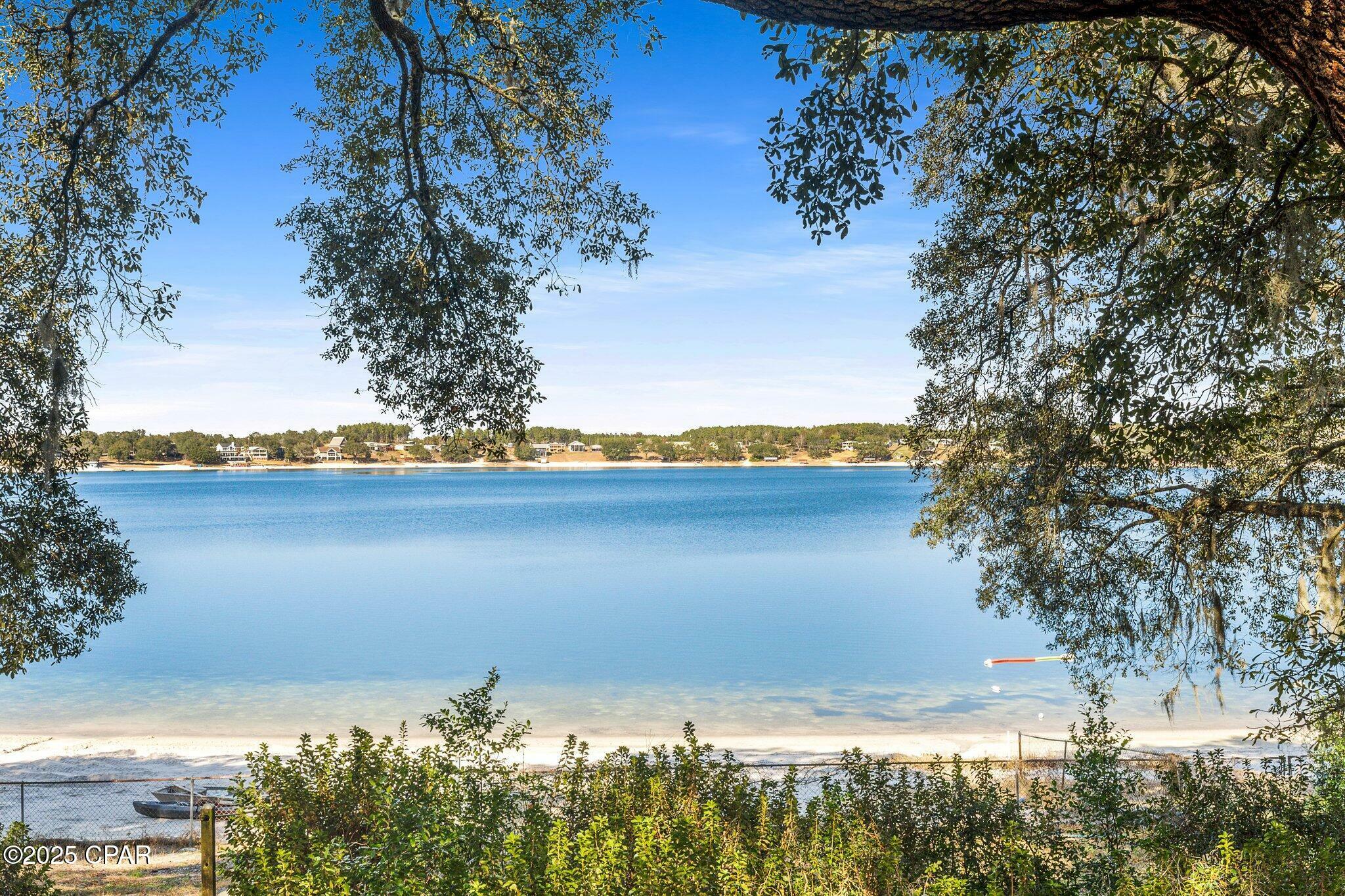 Property Photo: 4215 Crystal Lake Drive FL 32428