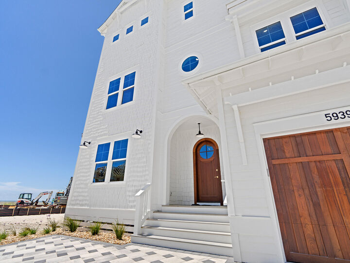 Property Photo: 5939 Gulf Drive FL 32408