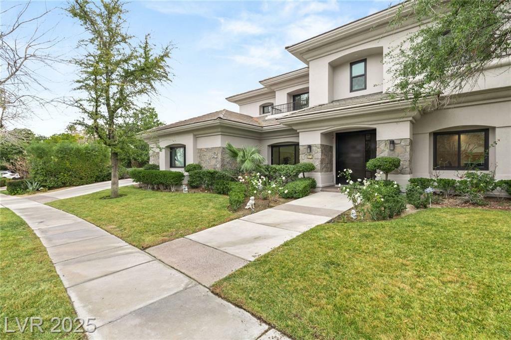 Property Photo: 632 Canyon Greens Drive NV 89144