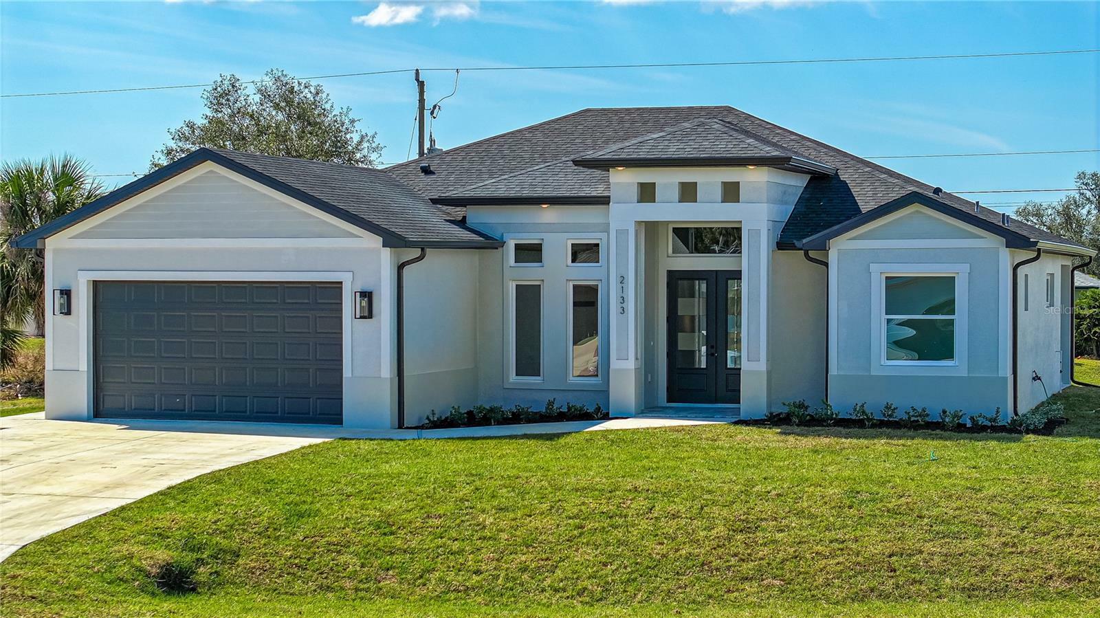 Property Photo: 2133 Hopwood Road FL 34287