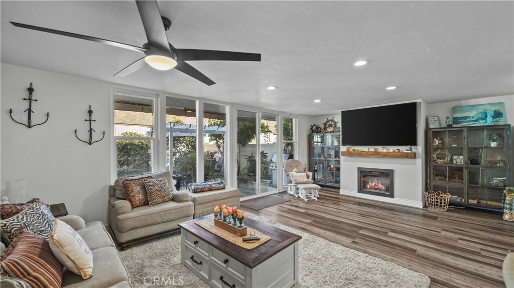Property Photo: 16532 Harbour Lane CA 92649