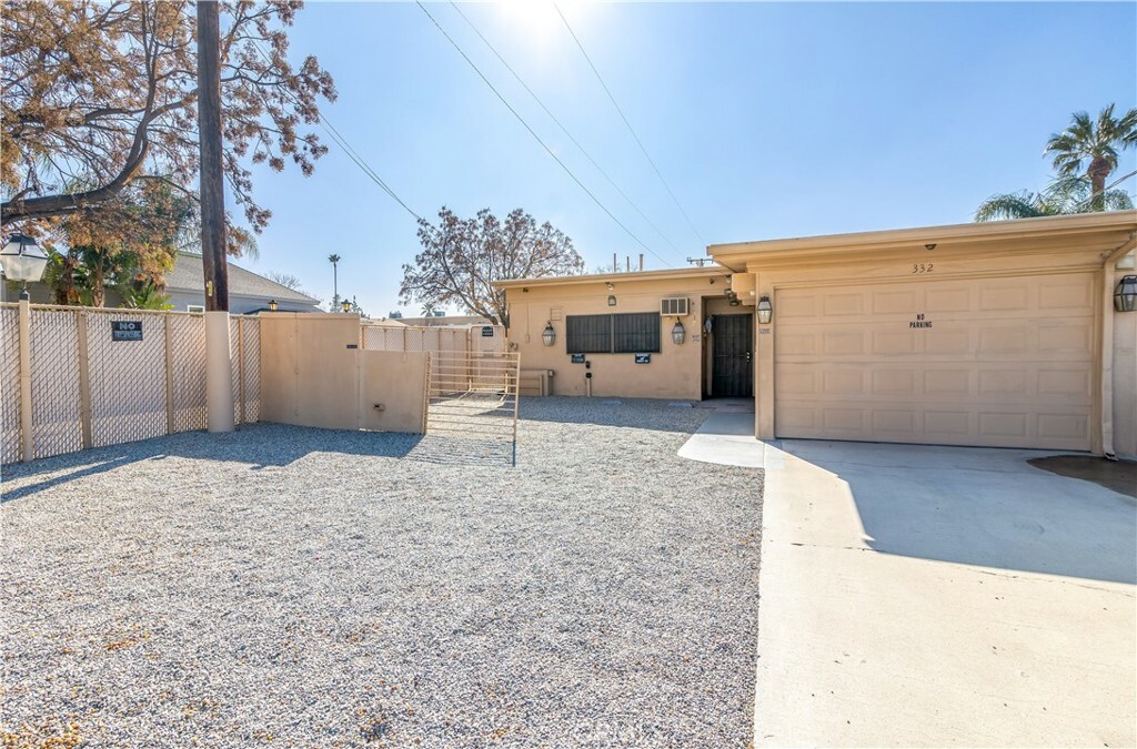 Property Photo:  332 E 7th Street  CA 92583 