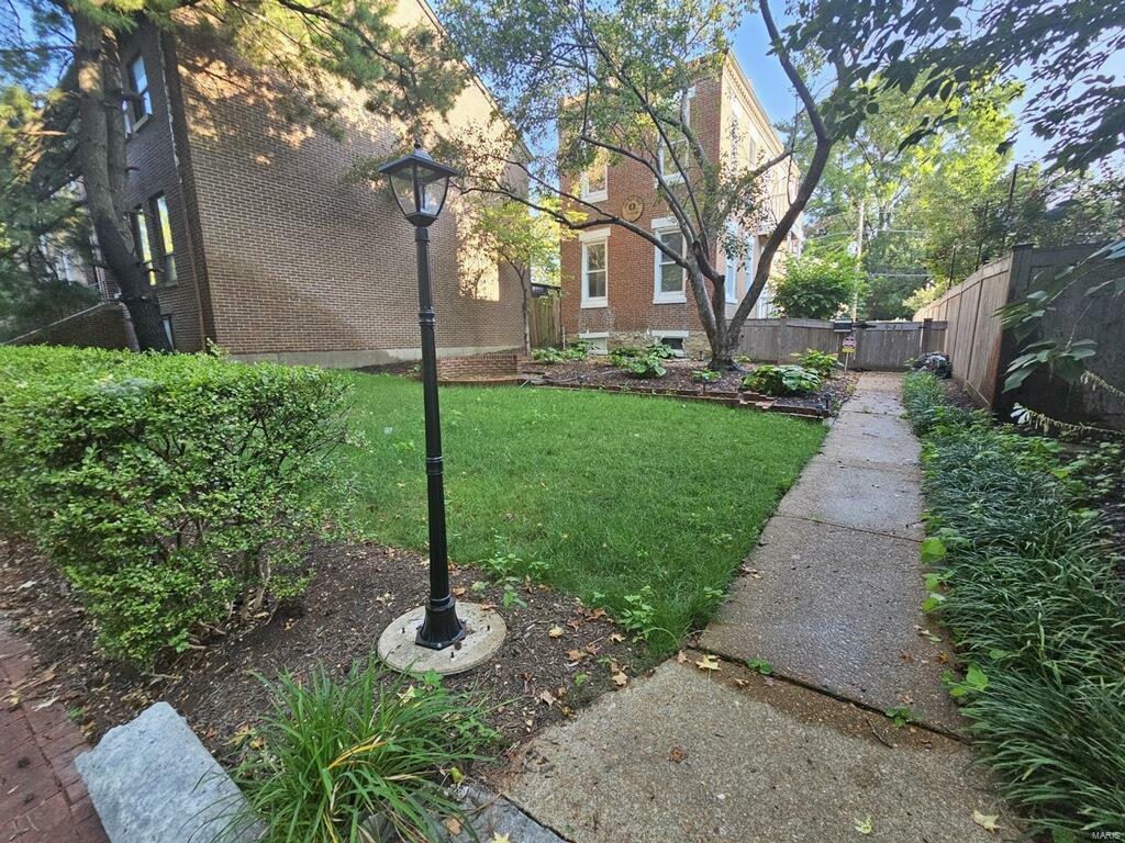 Property Photo:  921 Morrison Avenue  MO 63104 