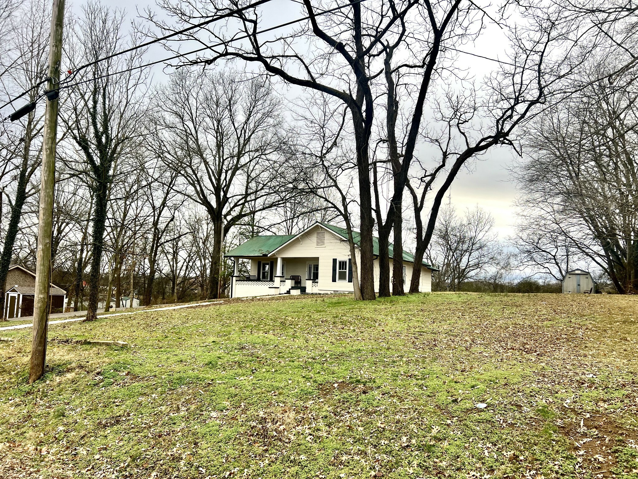 Property Photo:  313 Spring St  TN 37183 