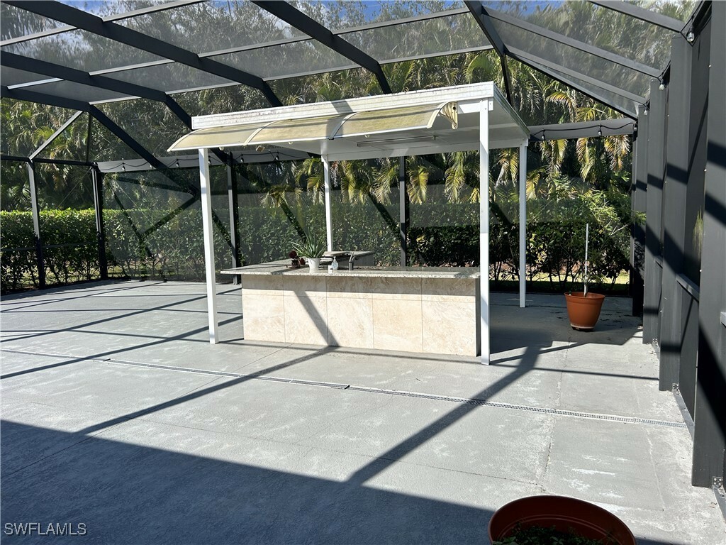 Property Photo: 8318 Valiant Drive FL 34104